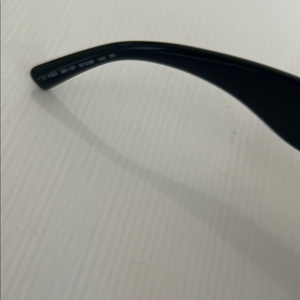 Authentic Versace Black medallion sunglasses - Picture 6 of 14